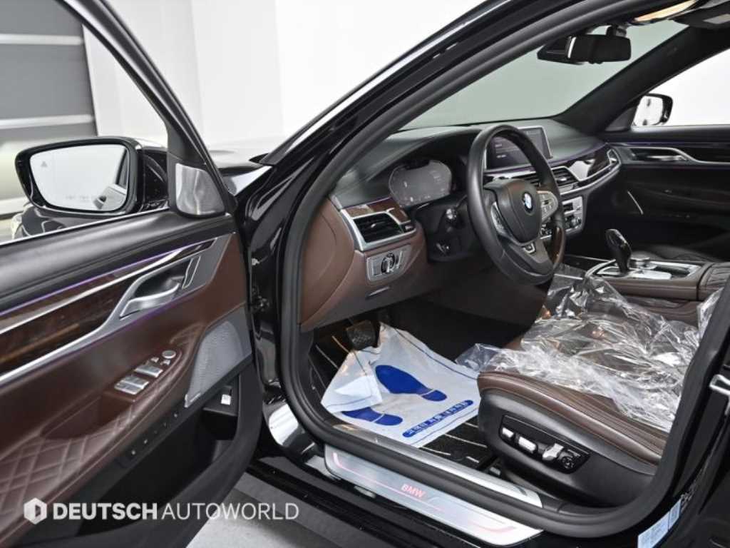 BMW 7시리즈(6세대) 750Li xDrive 프레스티지 디자인 퓨어 엑셀런스 - 이미지 10