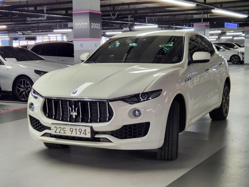 마세라티 르반떼 3.0 - 이미지 17