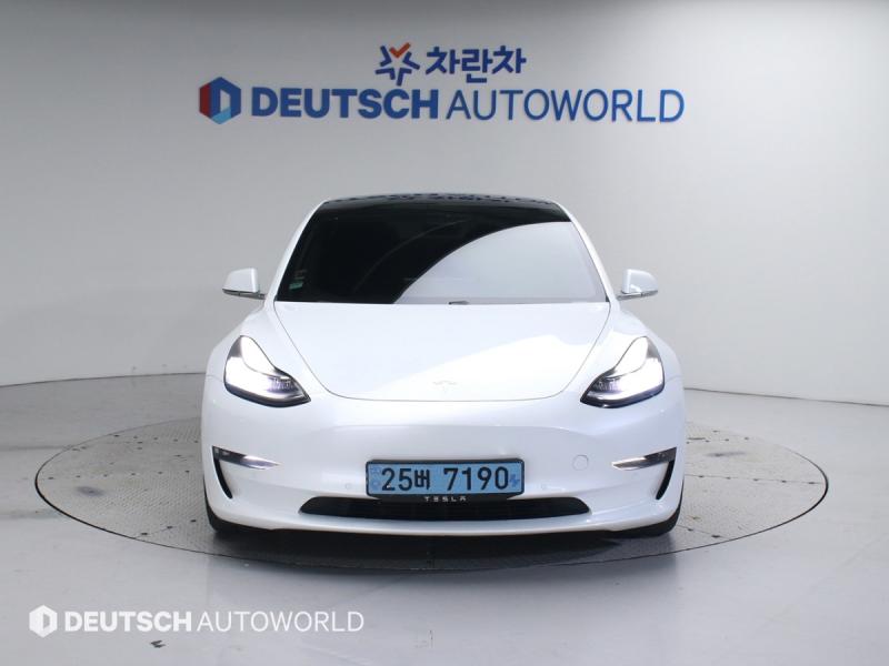 테슬라 모델 3 AWD 롱 레인지 - 이미지 11