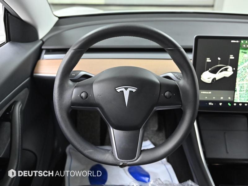 테슬라 모델 3 AWD 롱 레인지 - 이미지 9