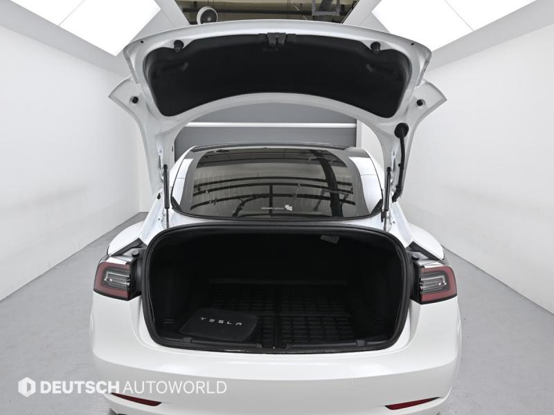 테슬라 모델 3 AWD 롱 레인지 - 이미지 4