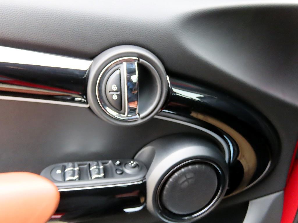 미니 쿠퍼(3세대) 5도어 2.0 S 클래식 - 이미지 19