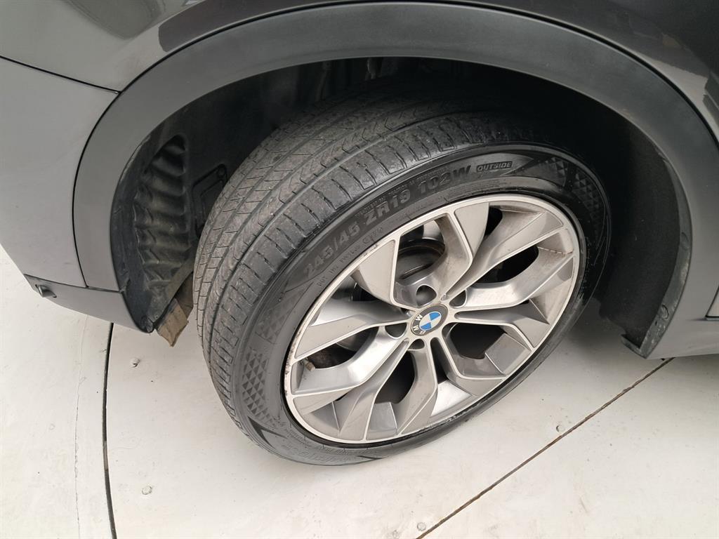 BMW X4 20d xDrive x라인 - 이미지 3