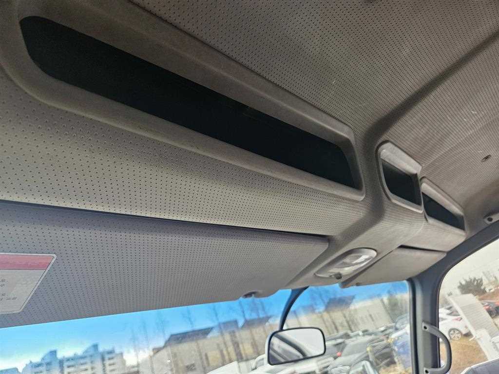 현대 e-마이티 윙바디 2.5톤 - 이미지 6