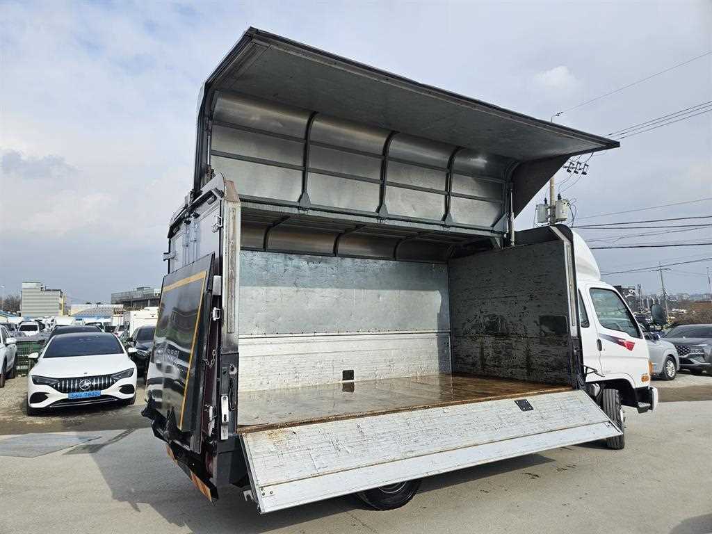 현대 e-마이티 윙바디 2.5톤 - 이미지 11