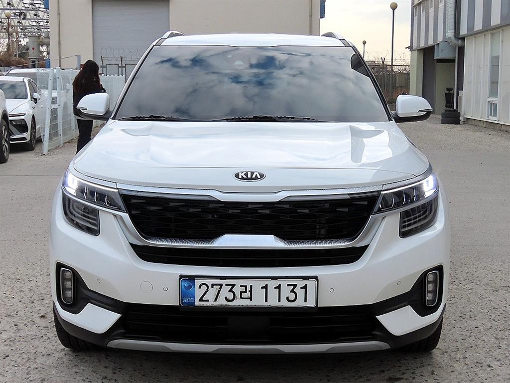 기아 셀토스 1.6 가솔린 2WD 시그니처 - 이미지 3