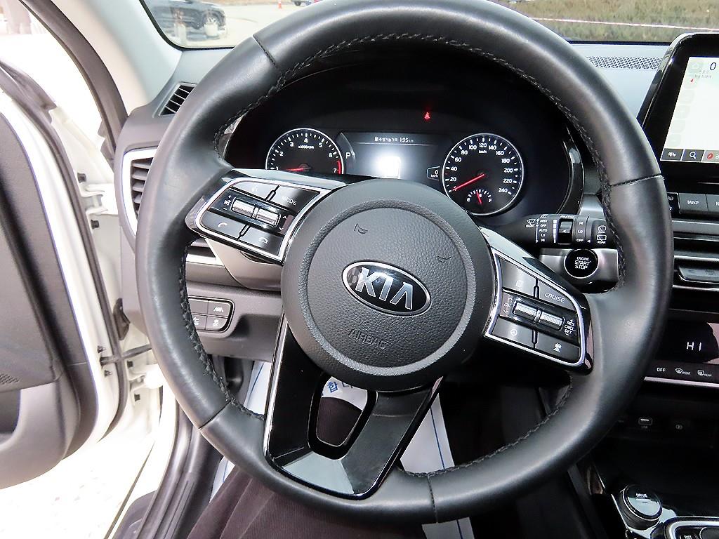 기아 셀토스 1.6 가솔린 2WD 시그니처 - 이미지 6