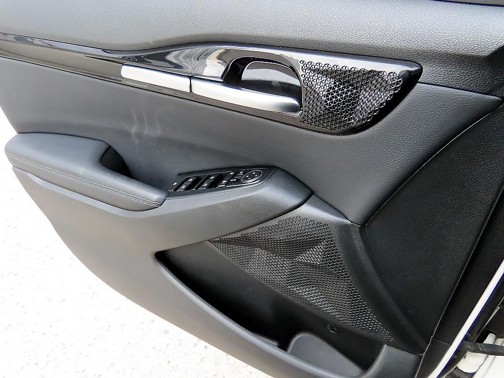 기아 셀토스 1.6 가솔린 2WD 시그니처 - 이미지 18