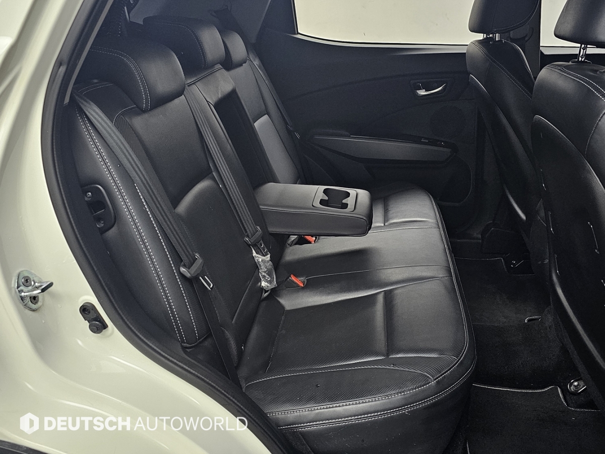 KG모빌리티(쌍용) 티볼리 가솔린 2WD LX - 이미지 3