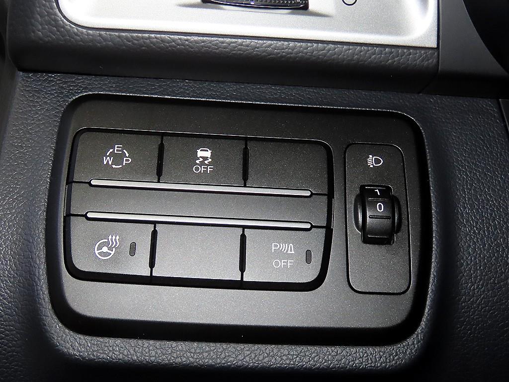 KG모빌리티(쌍용) 티볼리 디젤 2WD LX - 이미지 15