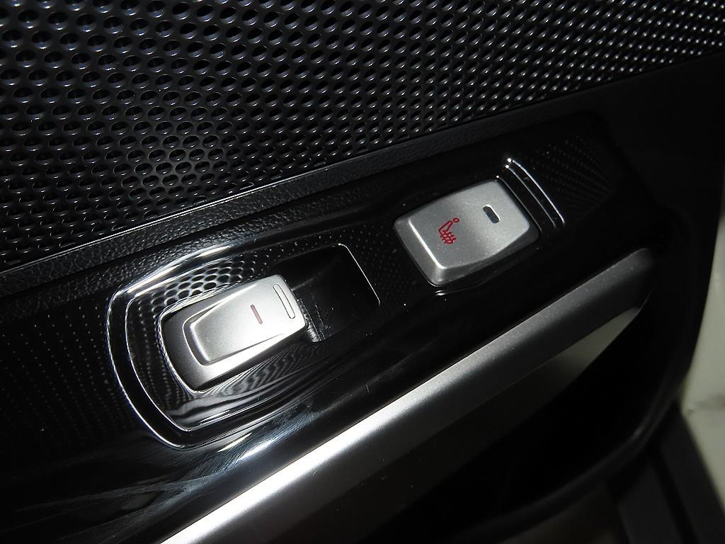 KG모빌리티(쌍용) 티볼리 디젤 2WD LX - 이미지 20