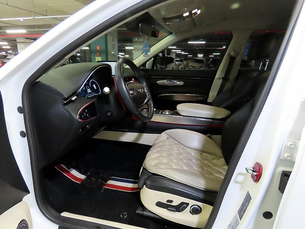 제네시스 GV70 2.5T 2WD 기본형 - 이미지 8