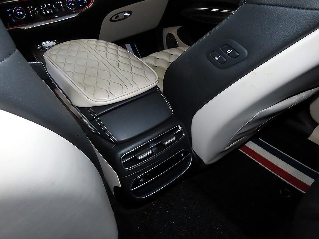 제네시스 GV70 2.5T 2WD 기본형 - 이미지 3