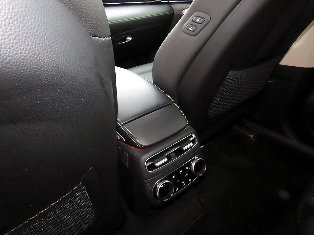 제네시스 eGV70 EV AWD 기본형 - 이미지 9