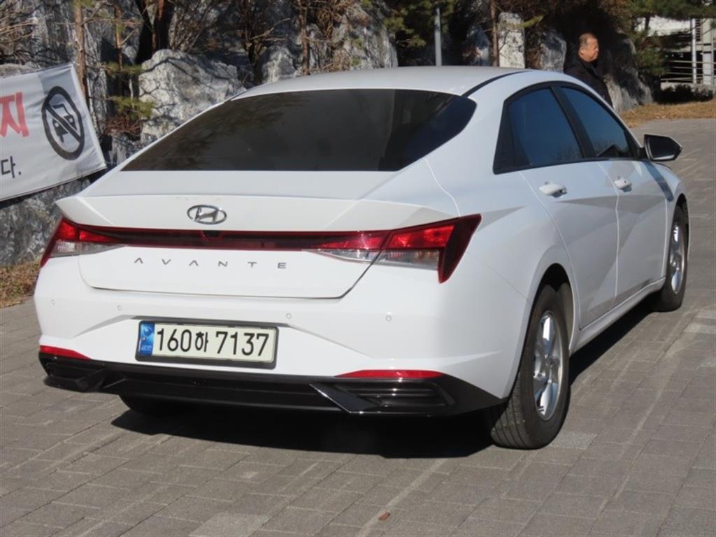 현대 아반떼(CN7) 1.6 가솔린 모던 - 이미지 18