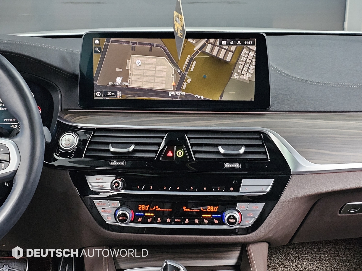 BMW 5시리즈(7세대) 523d M 스포츠팩