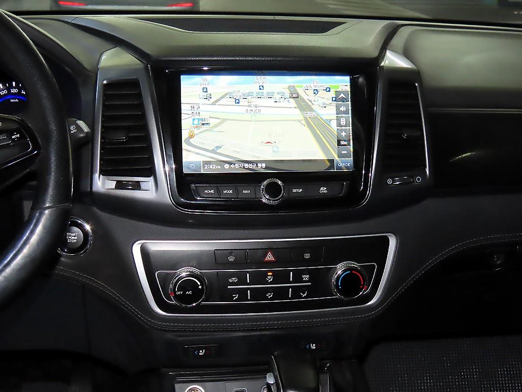 KG모빌리티(쌍용) 더 뉴렉스턴 스포츠 2.2 4WD 와일드 - 이미지 3