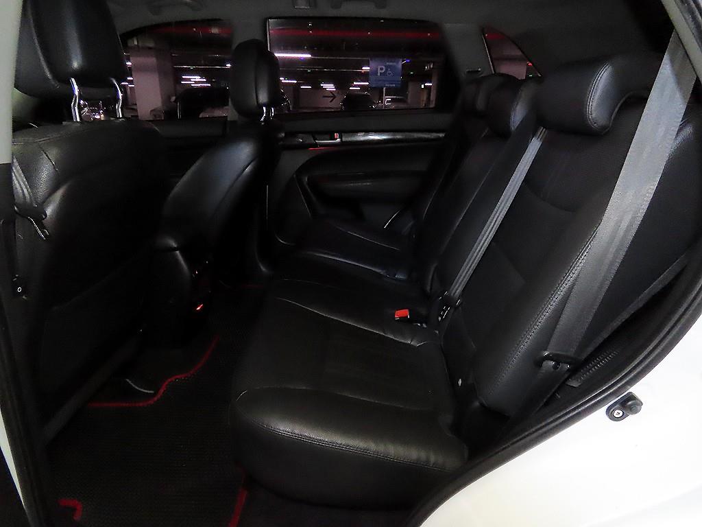 기아 뉴쏘렌토 R R2.0 2WD 프레스티지 - 이미지 17