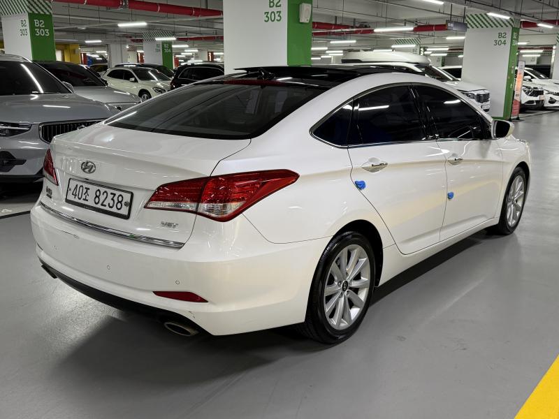 현대 i40 살룬 1.7 VGT 모던 - 이미지 2