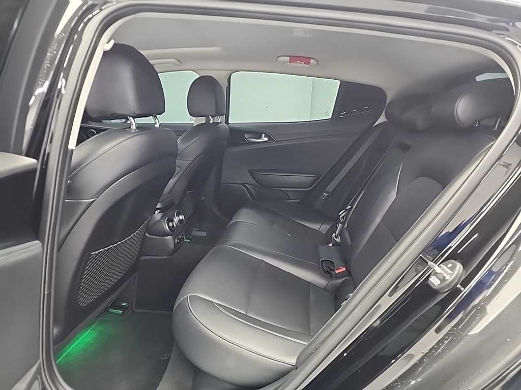 기아 스팅어 2.0 터보 AWD 플래티넘 - 이미지 14