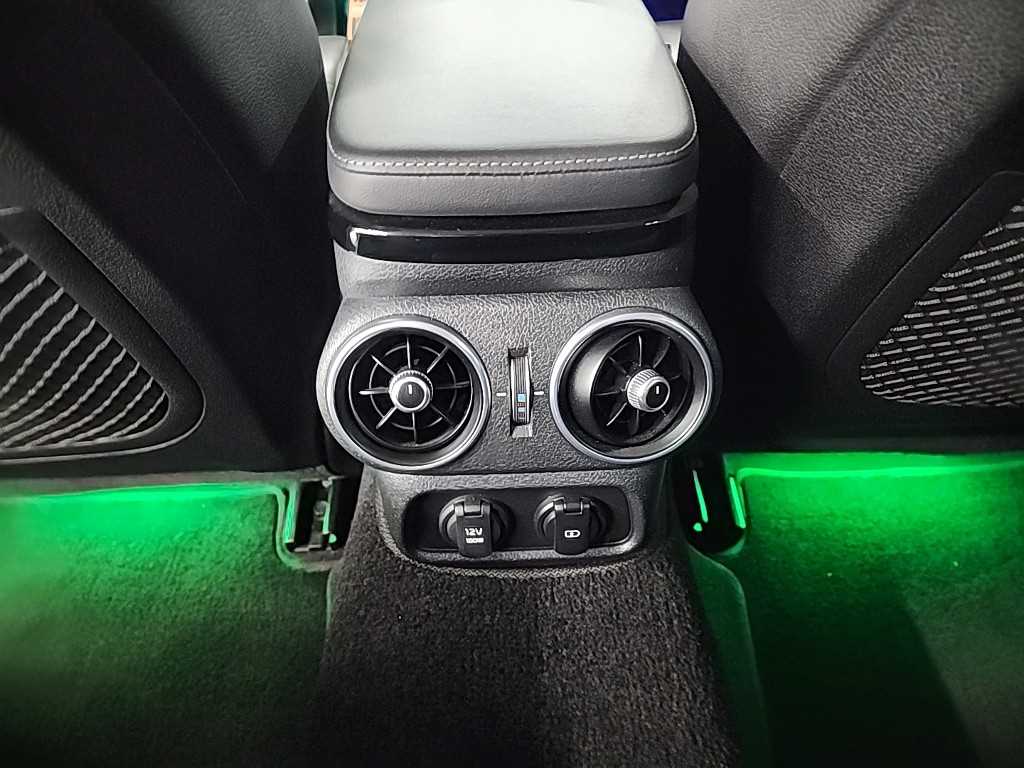 기아 스팅어 2.0 터보 AWD 플래티넘 - 이미지 3