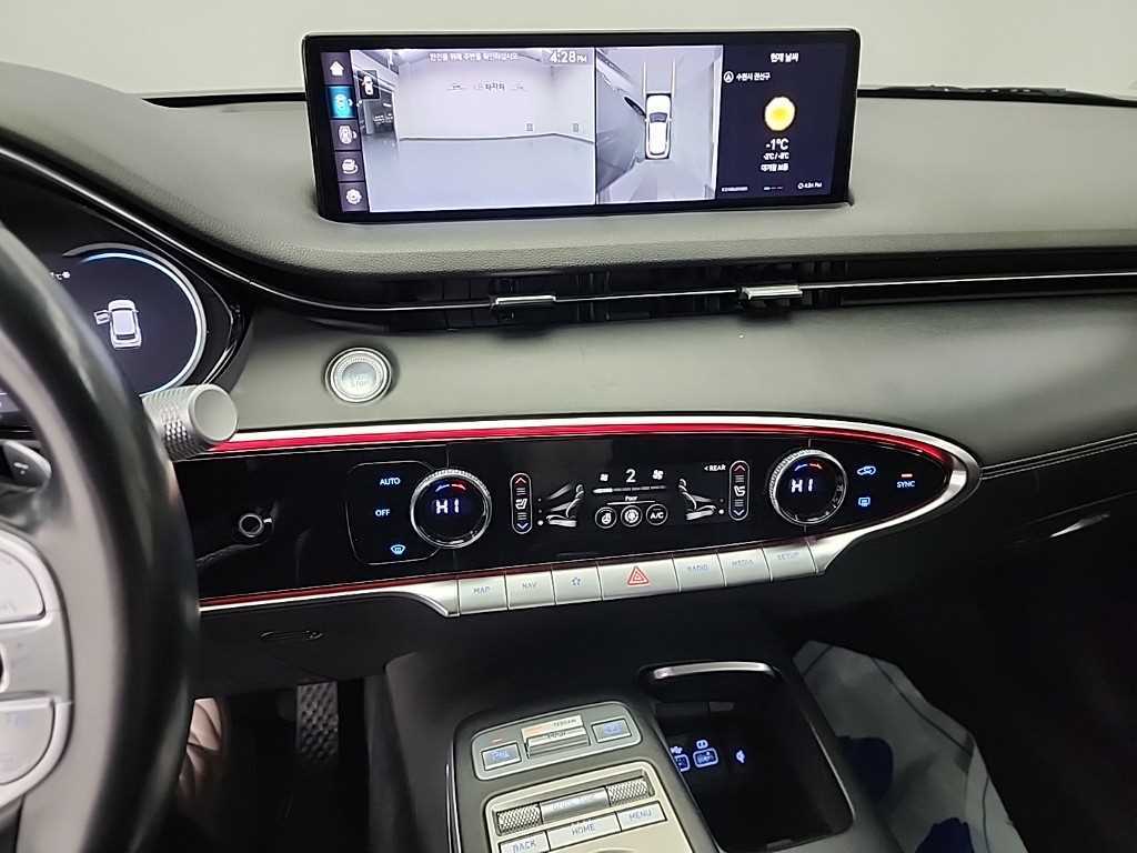 제네시스 GV70 2.5T AWD 기본형 - 이미지 15