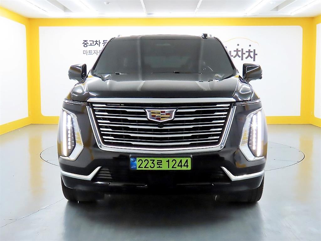 캐딜락 에스컬레이드(5세대) 6.2 V8 프리미엄 럭셔리 플래티넘 - 이미지 17