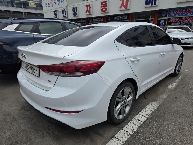 현대 아반떼AD 1.6 GDi 밸류 플러스 - 이미지 15