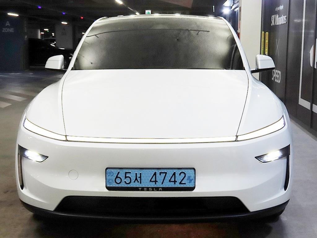 테슬라 모델 Y RWD - 이미지 5