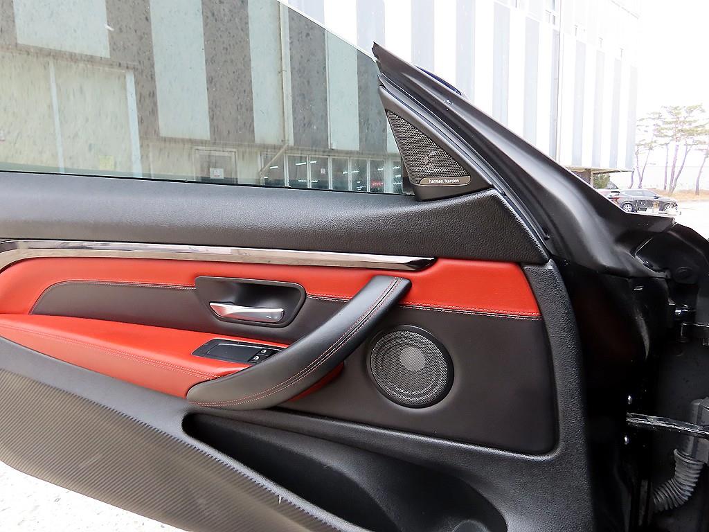 BMW M4 M4 쿠페 - 이미지 10