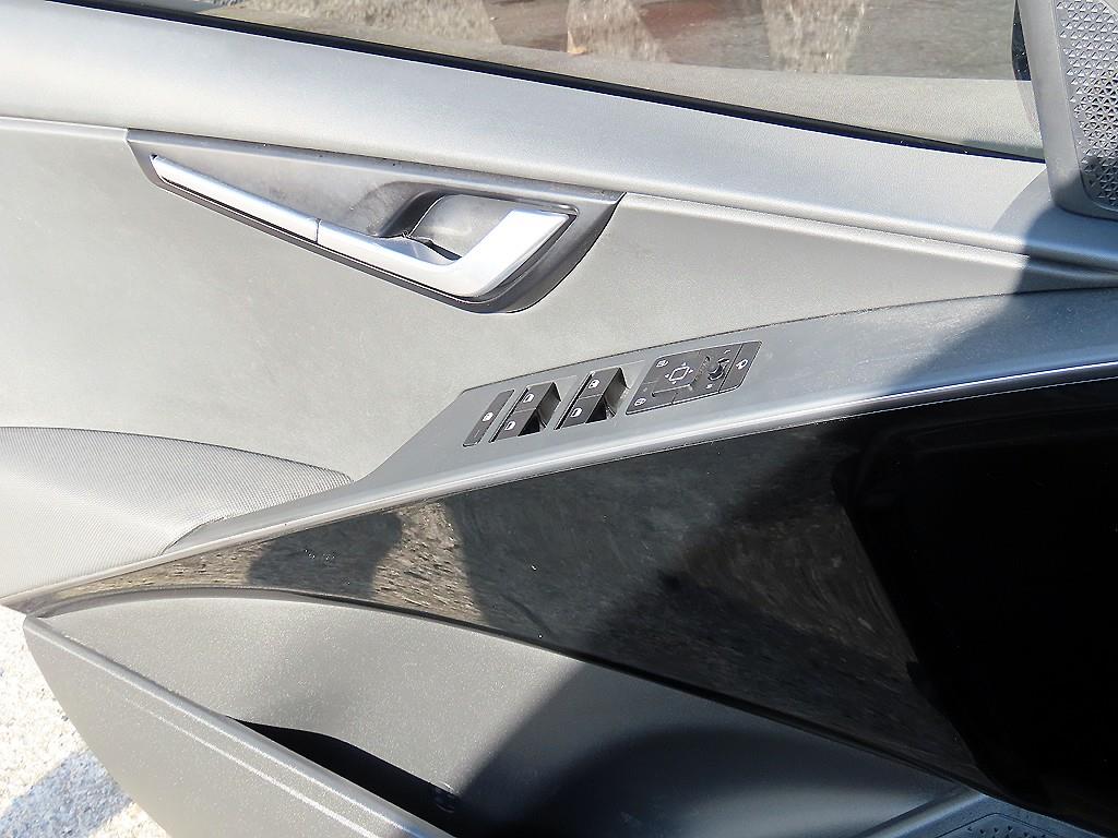 기아 디 올뉴니로 1.6 HEV 프레스티지 - 이미지 9