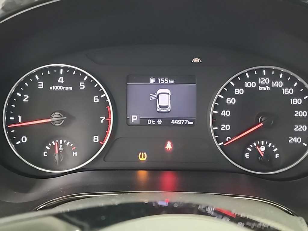 기아 셀토스 1.6 가솔린 2WD 시그니처 - 이미지 6