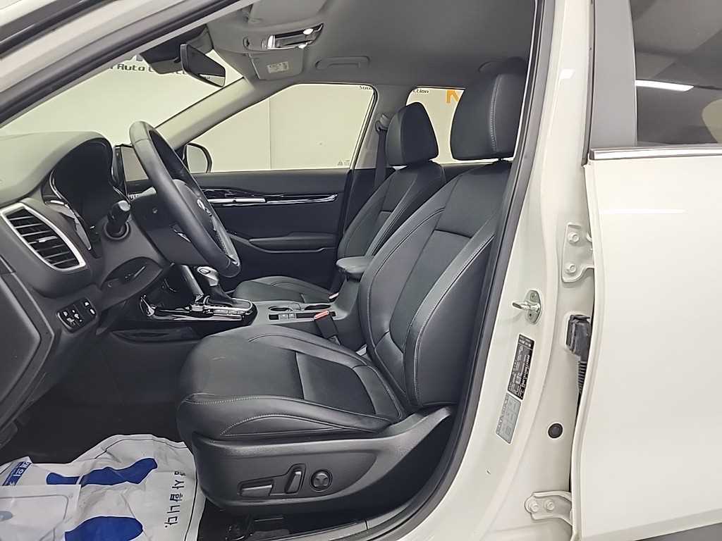 기아 셀토스 1.6 가솔린 2WD 시그니처 - 이미지 3