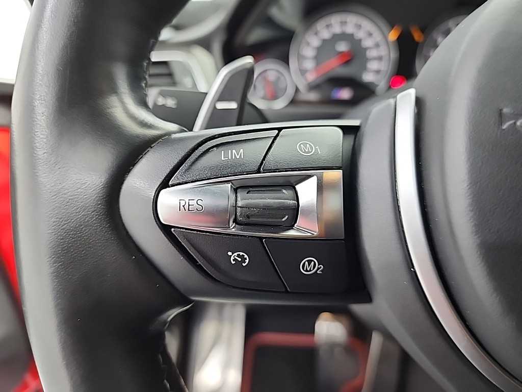 BMW M4 M4 쿠페 컴페티션 인디비주얼 - 이미지 10