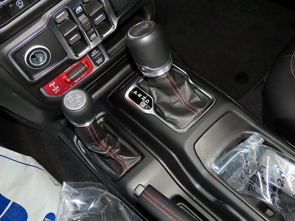 지프 랭글러(JL) 2.0 루비콘 4DR