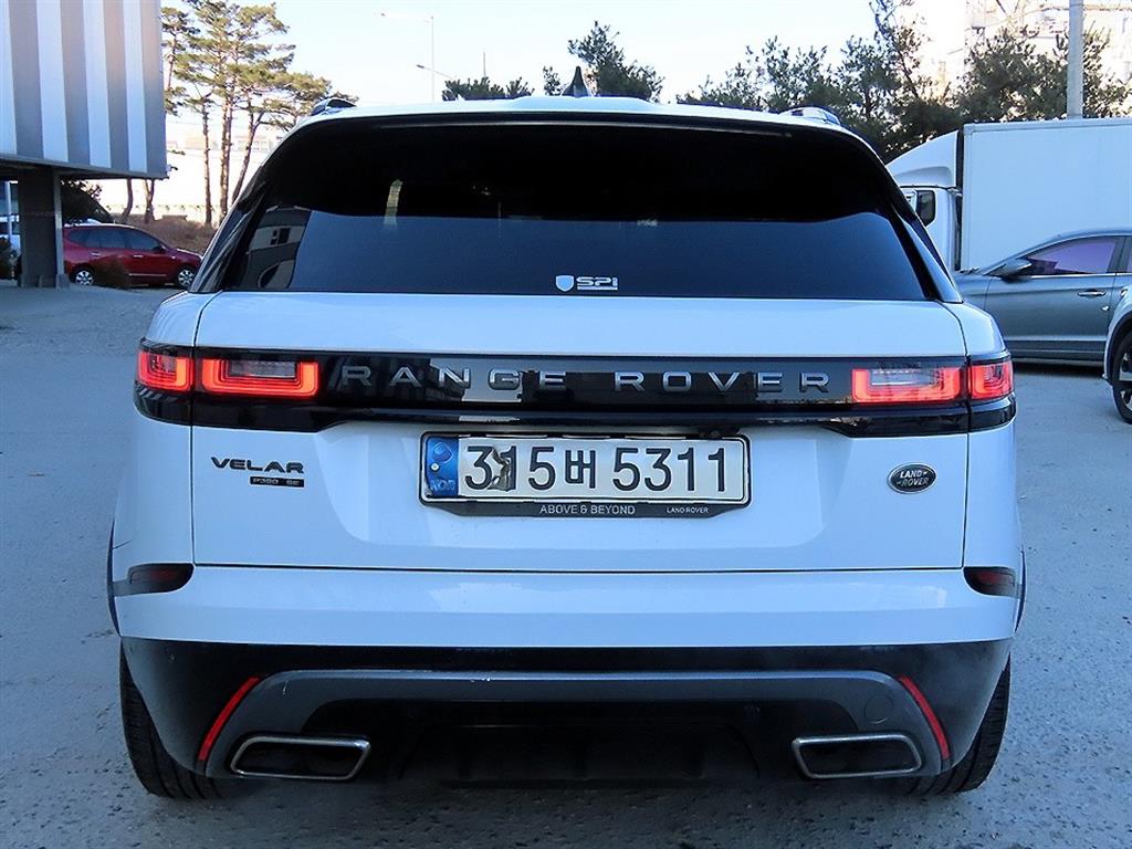 랜드로버 레인지로버 벨라 3.0 P380 SE R다이나믹 - 이미지 9