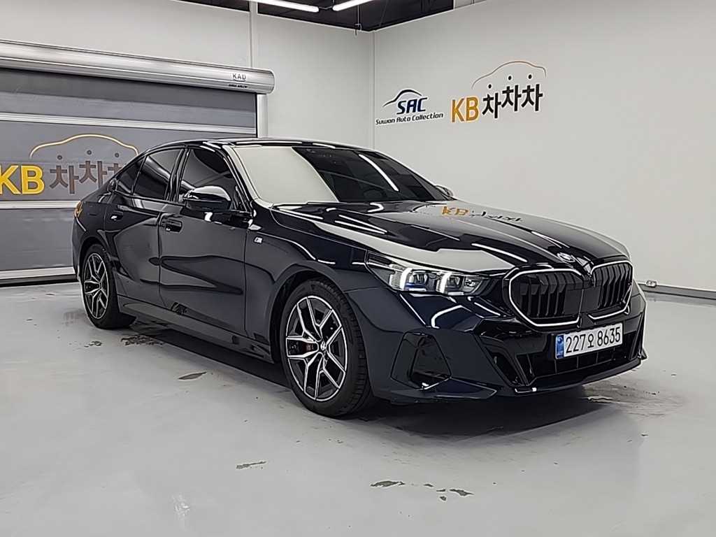 BMW 5시리즈(8세대) 520i M 스포츠 프로 스페셜 에디션 - 이미지 4