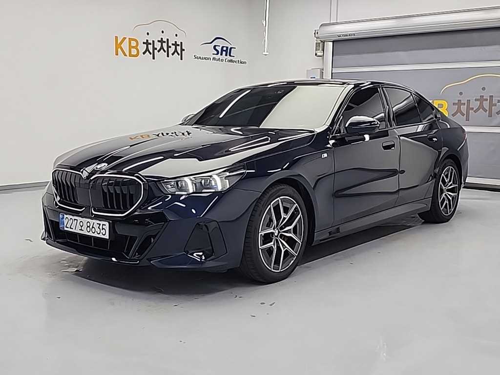 BMW 5시리즈(8세대) 520i M 스포츠 프로 스페셜 에디션 - 이미지 5