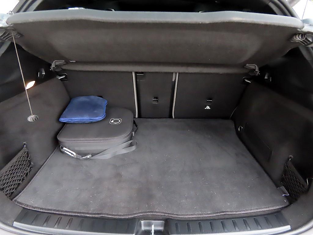 벤츠 EQA 250 - 이미지 2