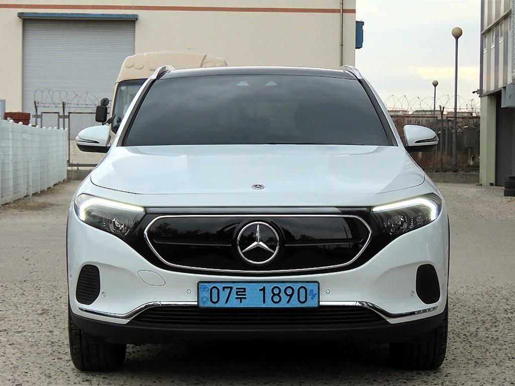 벤츠 EQA 250 - 이미지 7