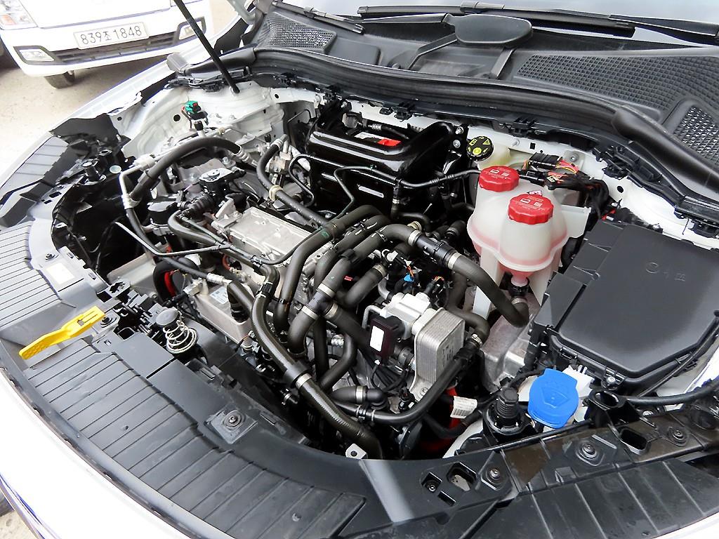 벤츠 EQA 250 - 이미지 8