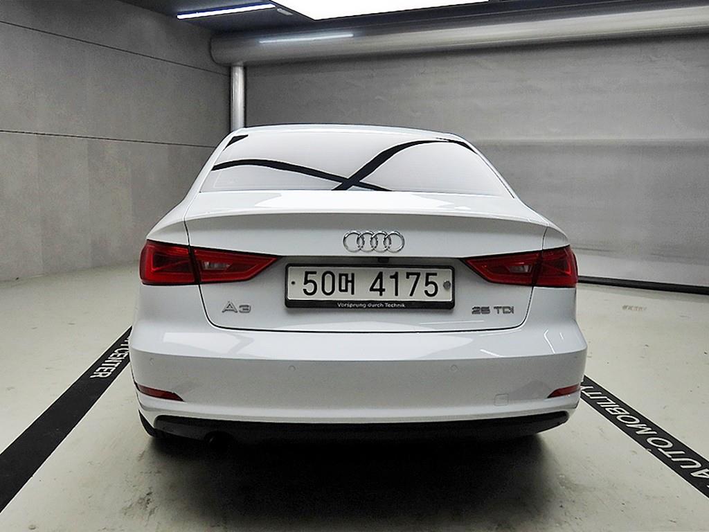 아우디 A3(3세대) 25 TDI 다이나믹 - 이미지 12
