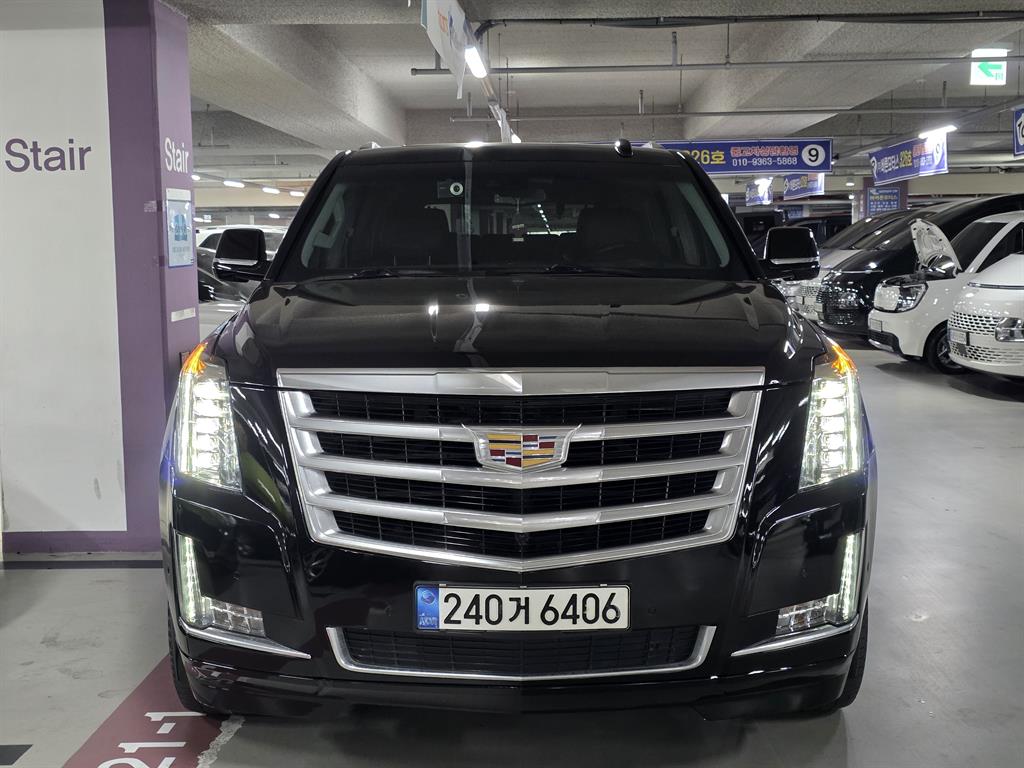 캐딜락 에스컬레이드(4세대) 6.2 V8 - 이미지 8