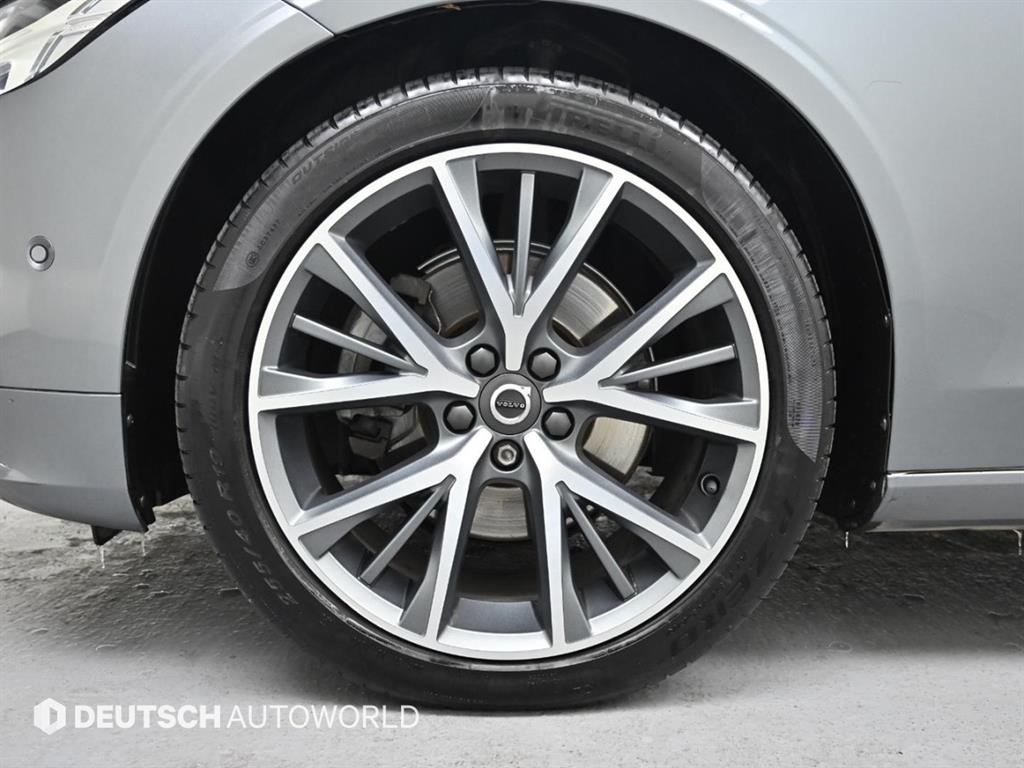 볼보 더 뉴 S90 D5 AWD 모멘텀 - 이미지 13