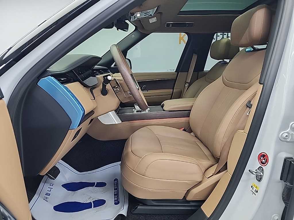 랜드로버 레인지로버(5세대) 4.4 P530 LWB 오토바이오그래피 - 이미지 10