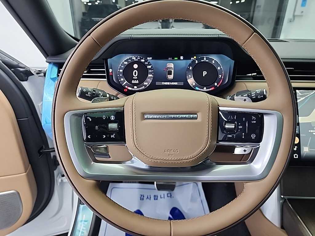 랜드로버 레인지로버(5세대) 4.4 P530 LWB 오토바이오그래피 - 이미지 5