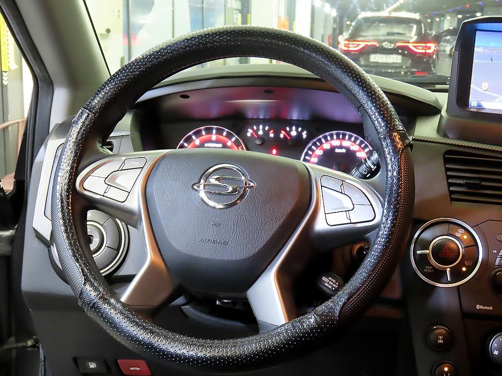 KG모빌리티(쌍용) 코란도 스포츠 CX7 4WD 클럽 - 이미지 3