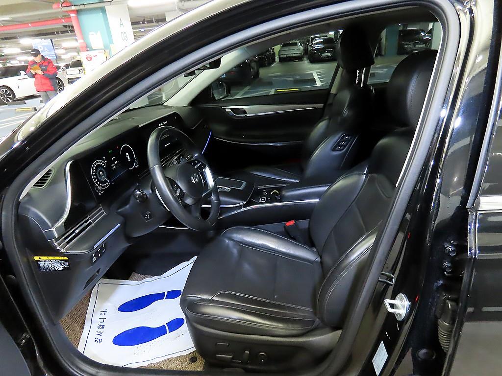 현대 더 뉴그랜저IG 가솔린 3.3 익스클루시브 - 이미지 18