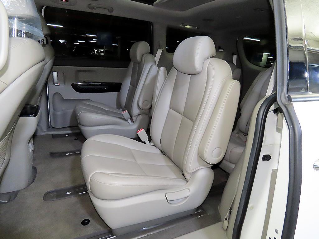 기아 더 뉴카니발 9인승 디젤 노블레스 스페셜 - 이미지 9