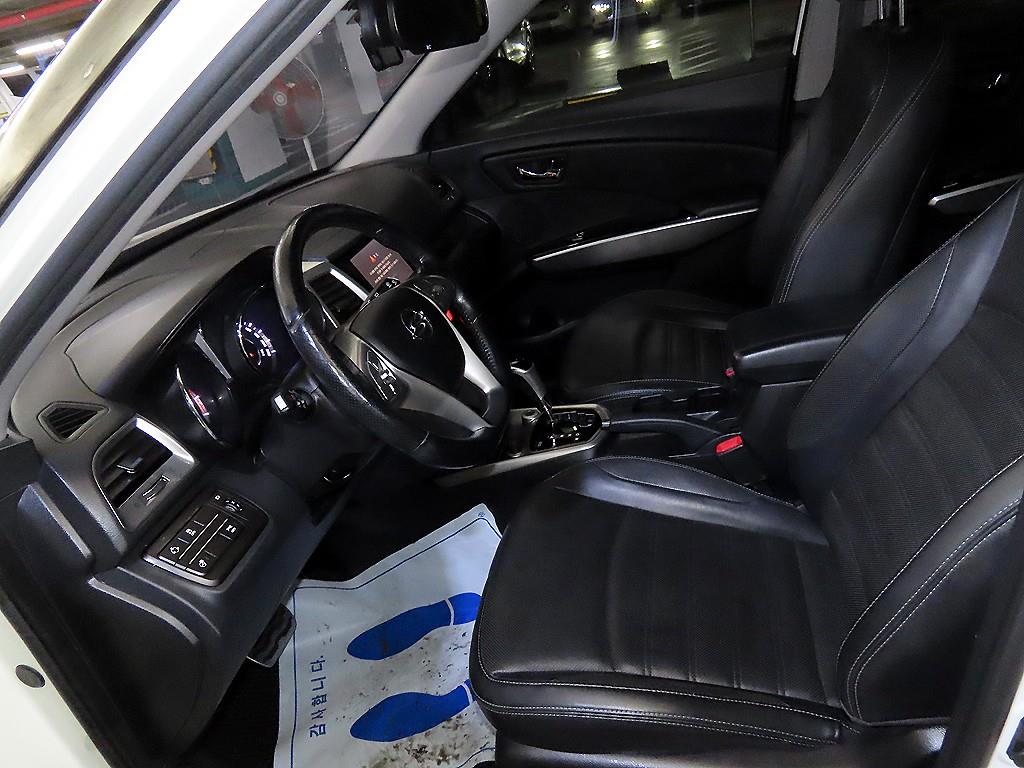 KG모빌리티(쌍용) 티볼리 가솔린 2WD LX 최고급형 - 이미지 6